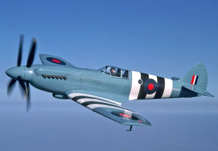 SPITFIRE  PR  MK19