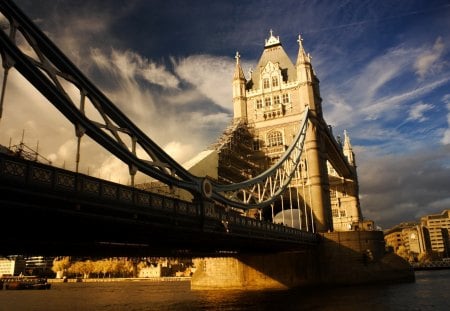 London Tower Bridge - nice, sky, building, london, wonderful, tower, stunning, amazing, town, pretty, clouds, beautiful, river, city, architecture, bridge