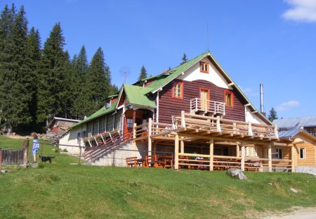 PADINA HUT, BUCEGI MOUNTAINS, ROMANIA - hut, bucegi, padina, romania