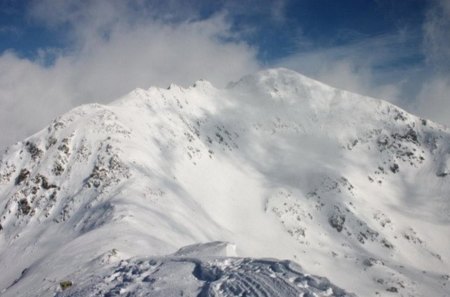 APUSENI MOUNTAINS, ROMANIA - winter, mountains, apuseni, romania