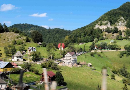 MOUNTAIN VILLAGE, ROMANIA - nature, mountains, village, romania