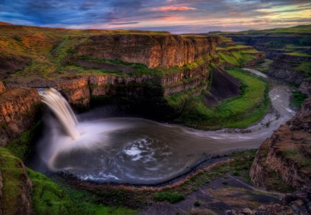 SUNSET AT PALOUSE FALLS - sky, canyon, river, clouds, waterfalls, sunset