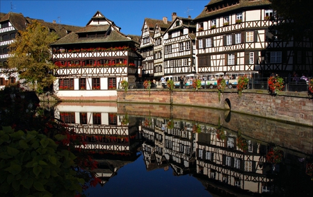 Idealistic Village - village, home, river, strasbourg, house, germany