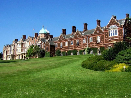 Queen Victoria, Princes of Wales House for Edward - sky, house, bushes, grass