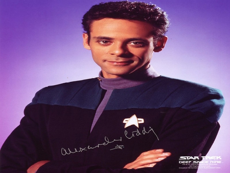 ALEXANDER SIDDIG AS 'HUMAN' JULIAN BASHIR - action, entertainment, tvshow, usa