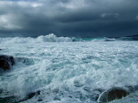 Powerful Surge - surge, ocean, water, sky