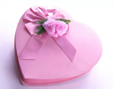 ♥ SweetHeart special ♥ - heart, loving, fashion, entertainment, pink, hope, ribbon, mother, box, friends, anniversary, femenine, togrther, fragile, silk, delicate, forever, special, sunshine, present, friendship, love, sweet, caring, birthday, celebrate, rose, gift, bow