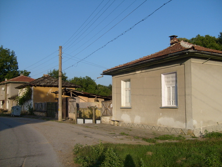 Dobrodan - street, houses, mountain, photography, road, bulgaria, villege, architecture, house, photo