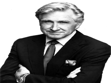 LlOYD BRIDGES AS COMMANDER CAIN - action, entertainment, tvshow, usa