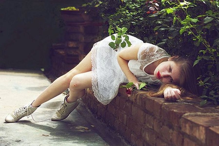 Girl in White - girl, in white, picture, cool