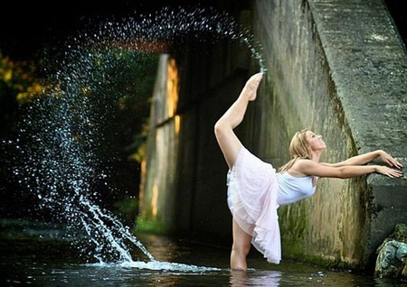 Girl in Water - girl, in water, picture, cool