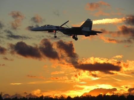 In the Fading Light - jet, sunset, su27, su-27, sukhoi, sky, russian