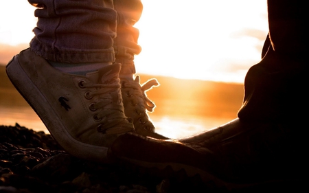 Love Has No Height Limit ^_^ - love, couple, photography, height, limit, sunset, no, abstract, kiss, romantic, romance, sweet, cute, feet, shoes