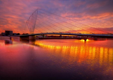 Sunset Quay - manchester, sunset, bridge, salford quays