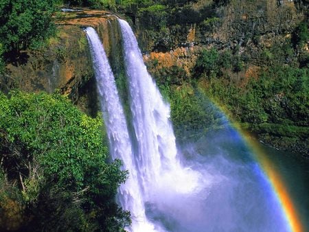 waterfall - rainbow, trees, water, waterfalls, hawaii, fall, forest, waterfal, green, island, cliffs