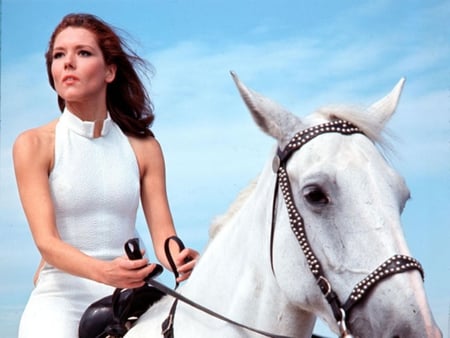 DIANA RIGG IN THE TV SERIES THE AVENGERS - usa, entertainment, action, tvshow