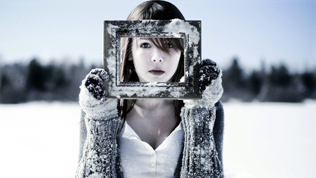 Snowy Emo - black, emo, white, frame, girl, snow, hair