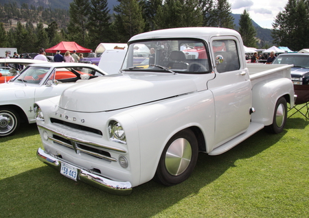 Fargo FK2-33 Truck 1946 at the Radium Hot Springs car show 37  - headlights, chrysler, black, tires, white, photography, truck, trees, green