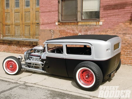 Midstream - black, red rims, ford, rod