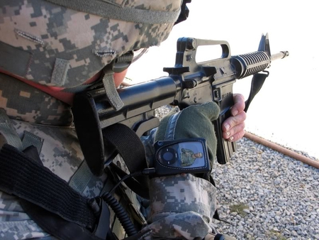 U.S. SOLDIER SHOOTING HIS AR-15/M16 RIFLE - weapon, pistol, usa, handgun