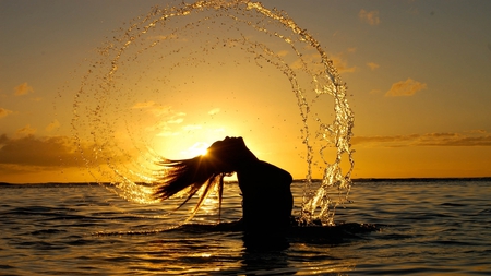 Beautiful Style - women, style, ocean, girl, sun, beautiful, sunset