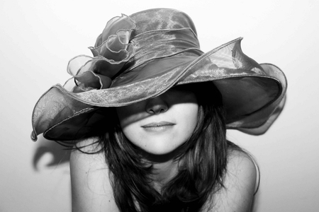 GIRL IN PORTRAIT - photograpy, girl, hat, sweet, bw