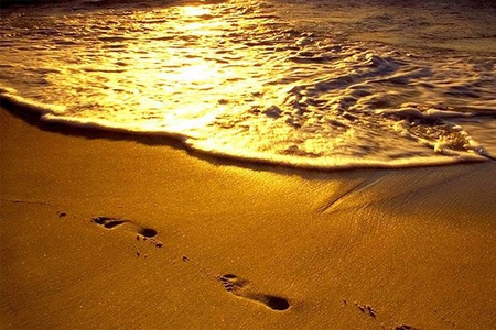 Footprints on Beach - beauitiful, picture, beach, sunset, footprints