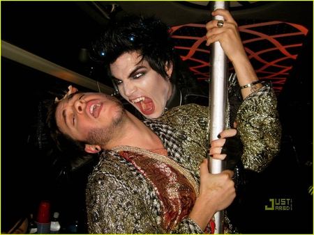 adam lambert halloween party - lo, lolk, lol, oll