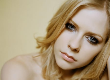 Avril Lavigne - singer, songwriter, avrile lavigne, beautiful