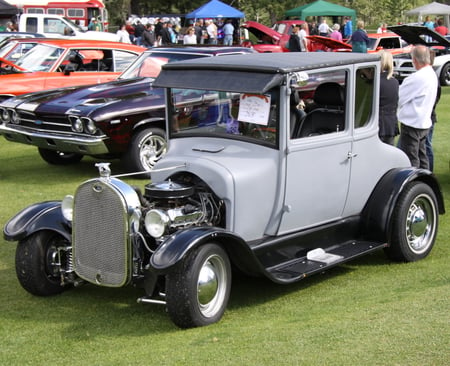 1926 Ford at the Radium Hot Springs car show 92  - chrome, photography, tires, ford, engine, black, headlights, grey, car, red, green, grass