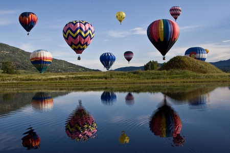 REFLECTIONS OF THE HOT AIR BALLOON - reflections, balloons, hot air, water