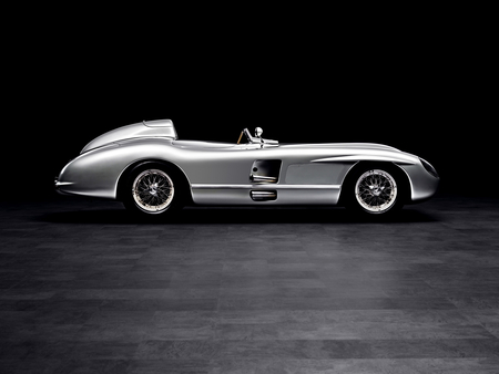 SLR Stirling Moss - sports, benz, slr, studio, moss, mercedes, car, silver, classic, stirling, antique