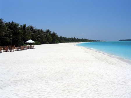 Stroll Down the Beach - beach, sand, sky, ocean