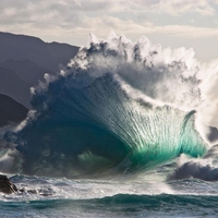 ROGUE WAVES