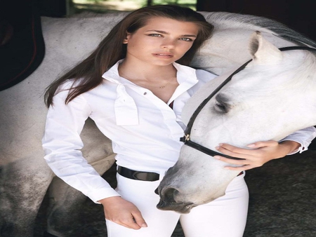 CHARLOTTE MARIE POMELINE CASIRAGHI - Other & People Background ...