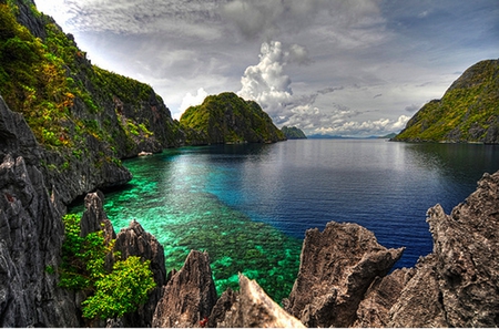 Blue Lake - blue, green, lake, rocks, sky