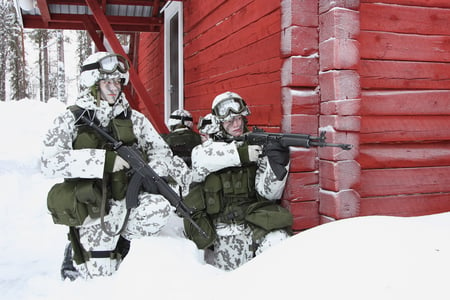 Finnish defence forces - army, soldiers, cold, snow