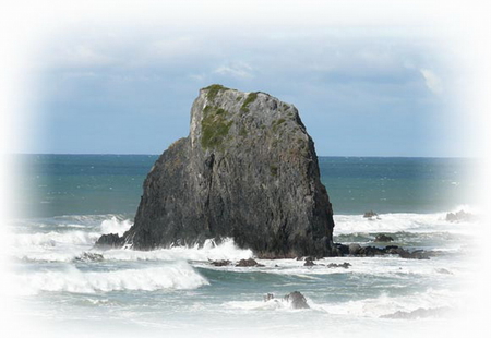 NAROOMA ROCK - rock, sea, narooma, waves