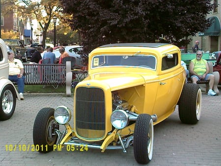 NICE CAR!!!!! - classic, yellow, cool, old