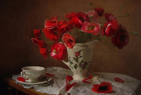 still life - nice, beauty, photography, delicate, great, bouquet, still life, amazing, pretty, cool, petals, lace, romance, kettle, harmony, drink, glass, tea, lovely, romantic, red, beautiful, jug, flowers, photo, poppies, flower, poppy, elegantly