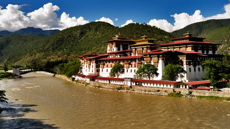 China - china, nubes, rio, palacio