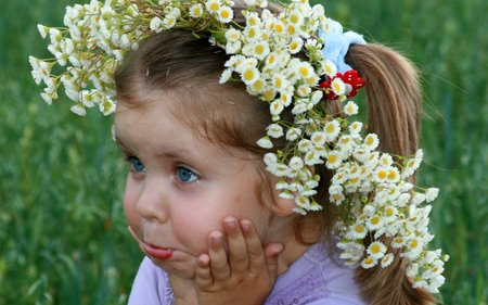 Sad blue eyes - wreath, sad, blue, girl, eyes