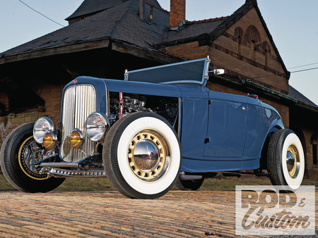 Should’a … Would’a … Did - white walls, ford, blue, conv