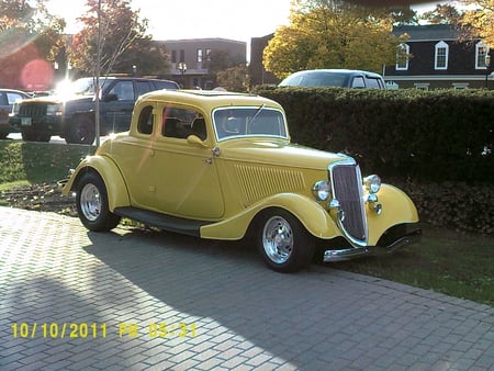 CLASSIC CAR - classic, nice, kool, yellow