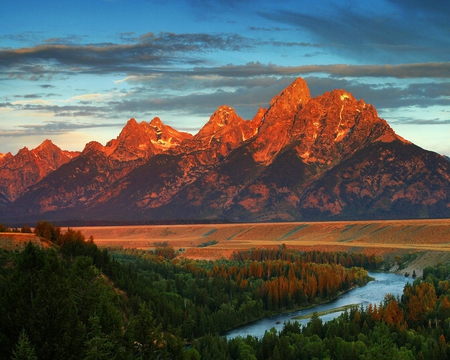 sun-over-the-mountains - hill, clouds, trees, scenery, rives, beautiful, sunrise, mounts, nature, view, plain, field, mountains, sun