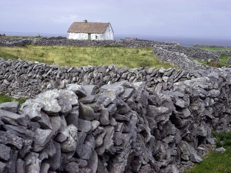 Arranged stones  - house, stones