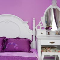 Purple room