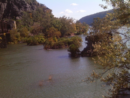 Potomac River - trees, stone, water, mountains