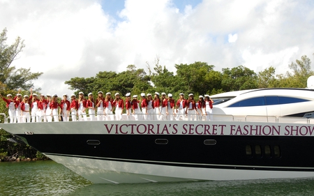 angels on a yacht - sexy, models, pretty, female, photography, vs, boat