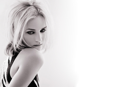 Diane Kruger - people, actresses, beautiful, black and white, models, diane kruger, celebrity, german